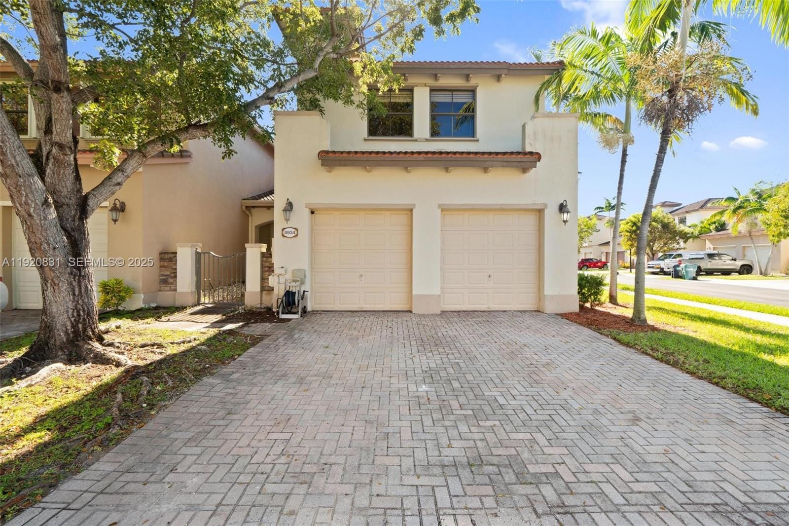 8934 SW 227th Terrace, Cutler Bay, FL 33190 photo 2