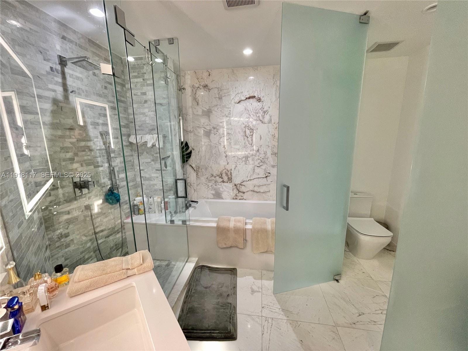 851 NE 1st Avenue 2605 — photo 11