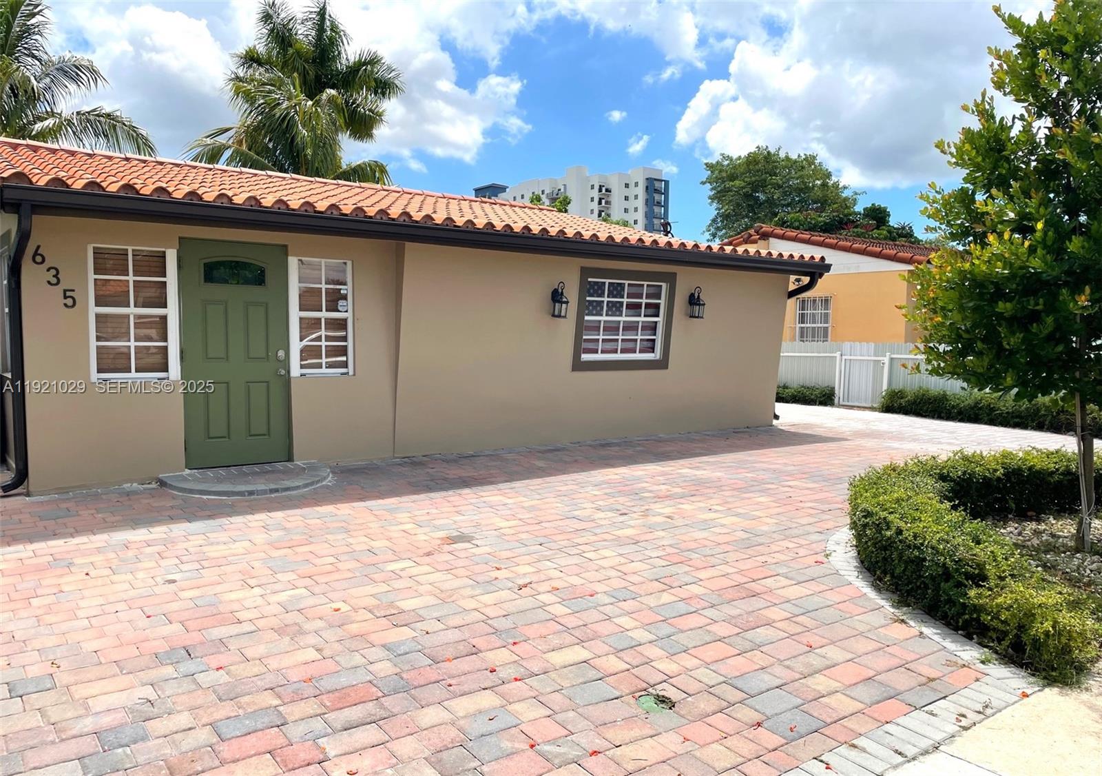 635 SW 64th Court, Miami, FL 33144, Miami