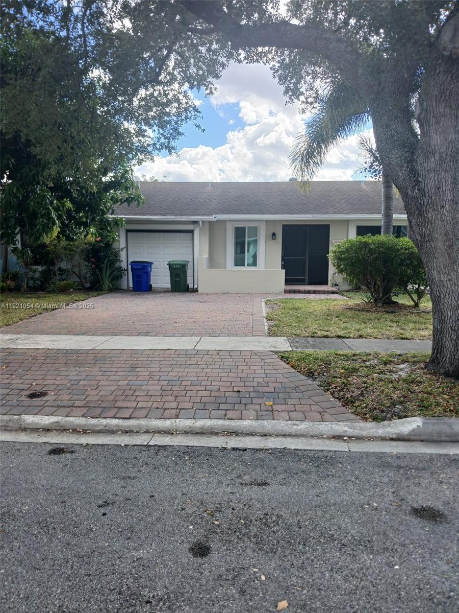 5550 S Lakewood S Circle H, Margate, FL 33063, Margate