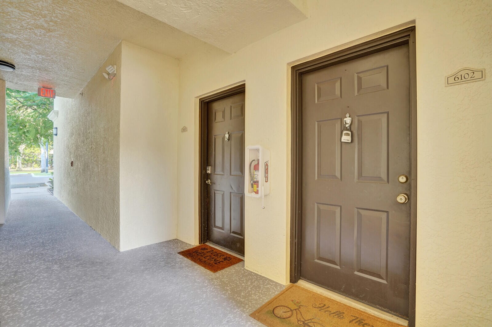 9845 Baywinds Drive 6102, West Palm Beach, FL 33411 photo 2