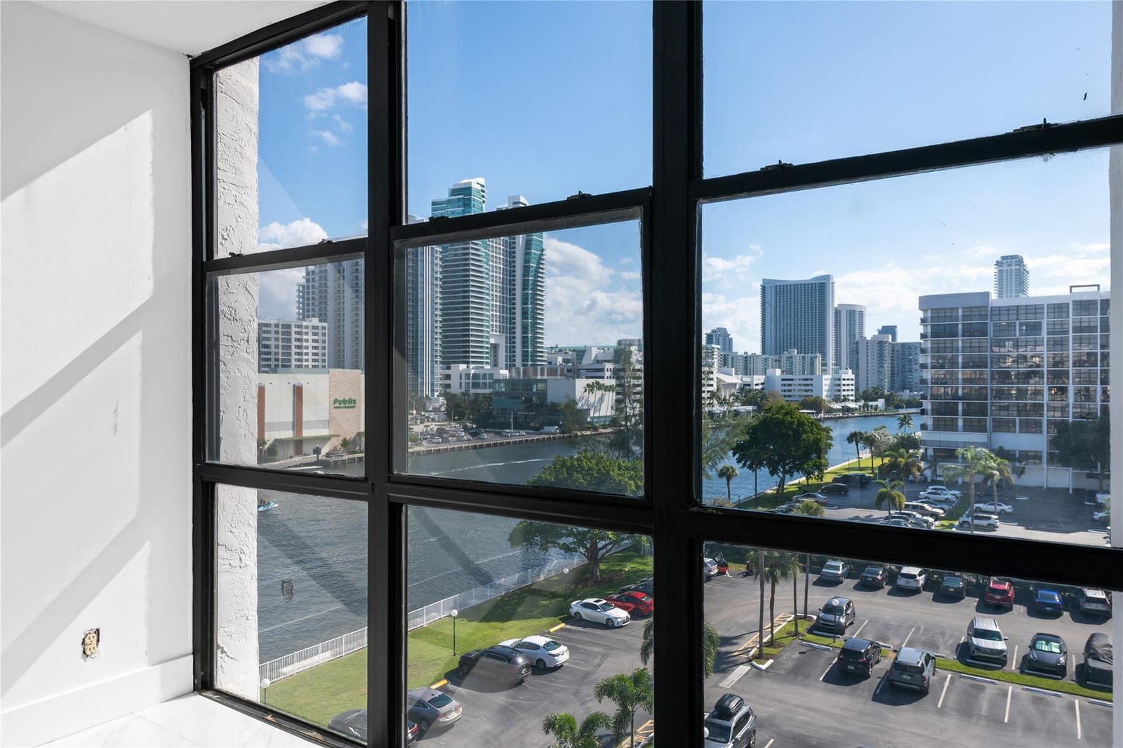 800 Parkview Drive 718, Hallandale Beach, FL 33009 photo 14