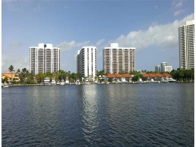 3600 Yacht Club Drive 1204, Aventura, FL 33180