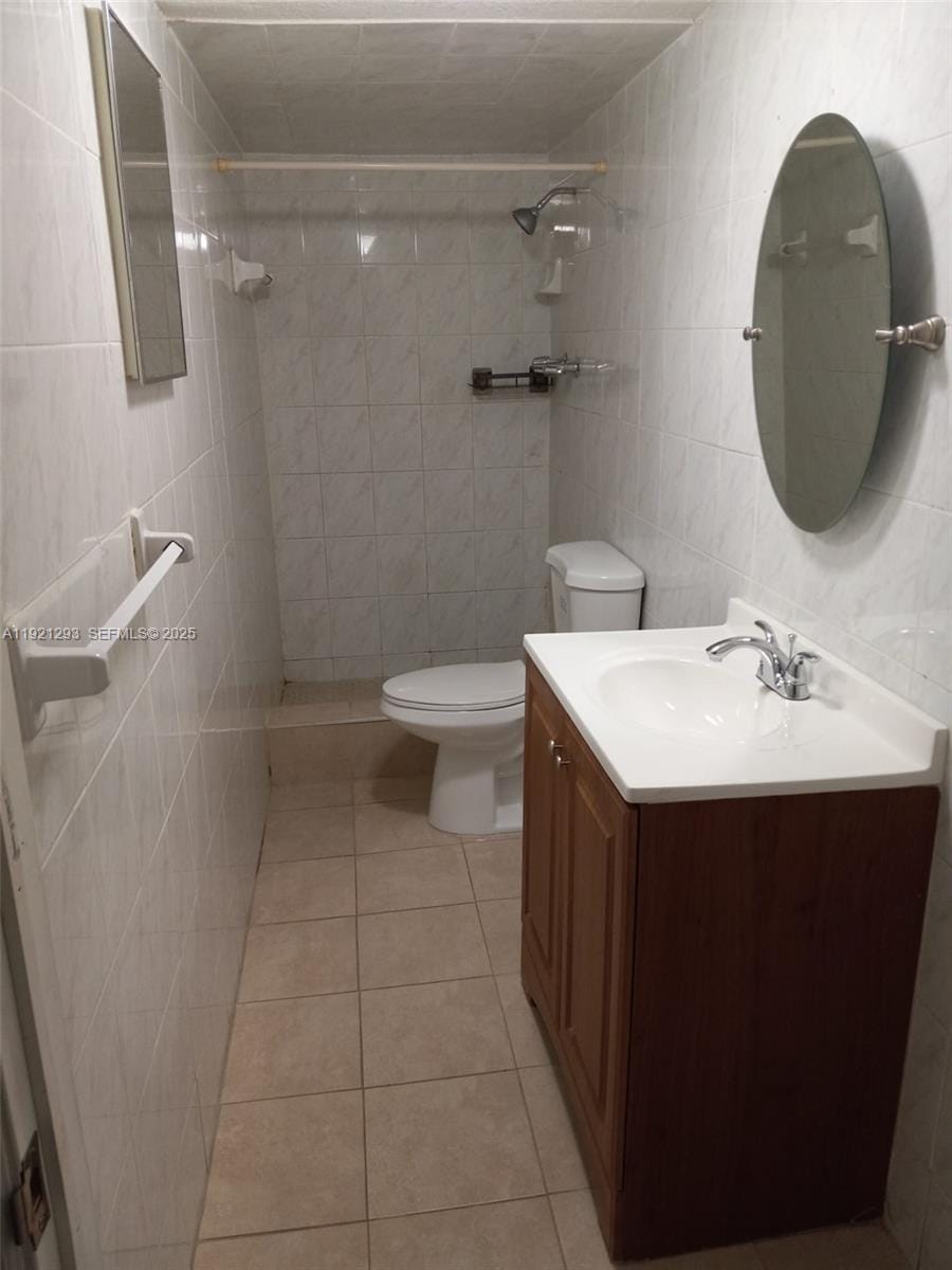 3041 NW 95th Terrace, Miami, FL 33147 photo 14