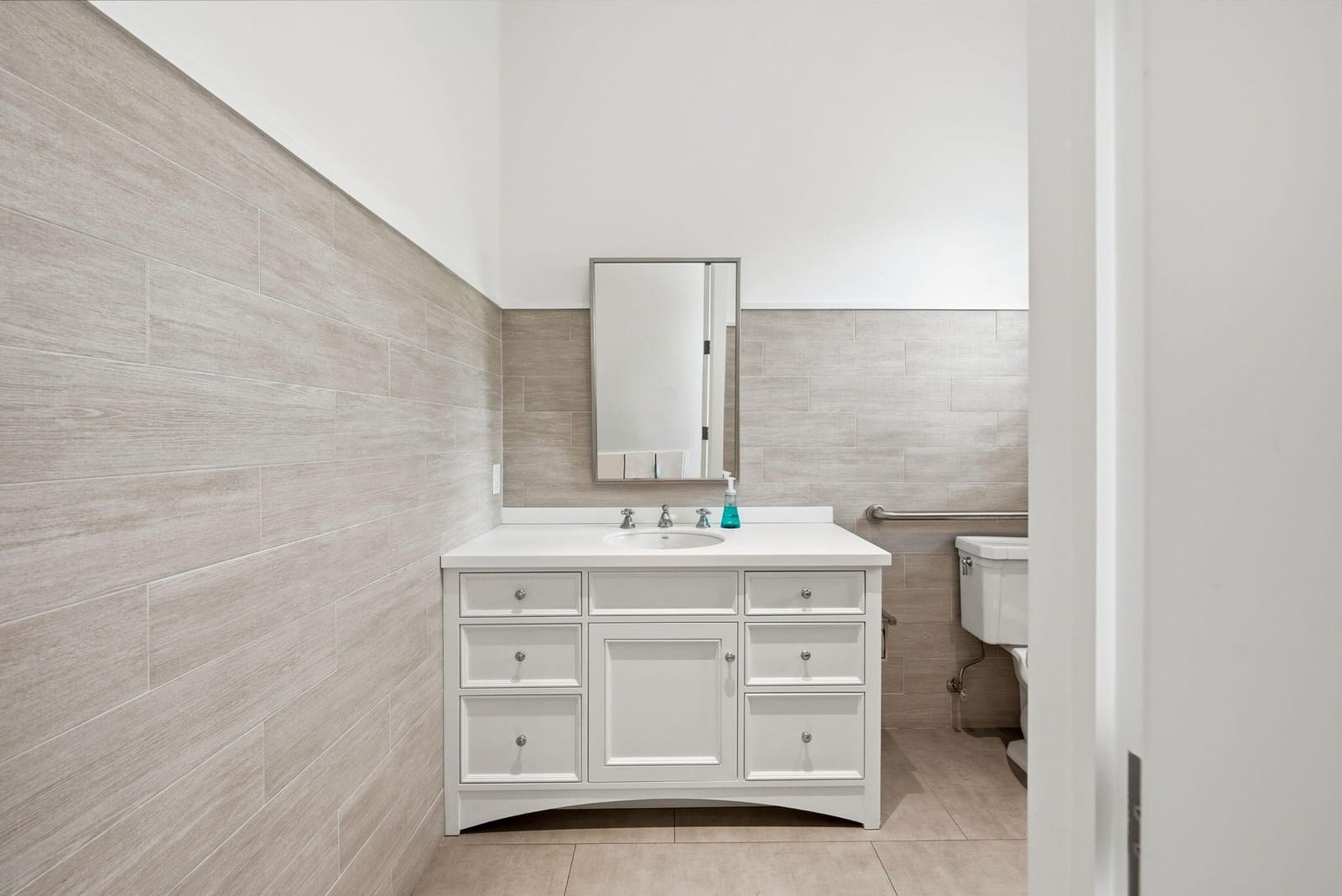 315 9th St Street, West Palm Beach, FL 33401 photo 13