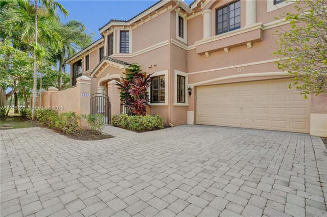 2757 Center Court Drive 1-20, sold in Weston Hills, Weston, FL