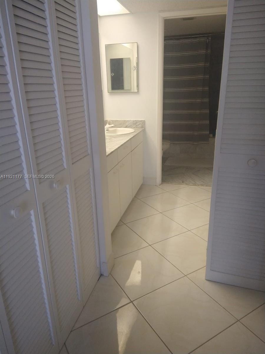 9341 SE Collins Avenue 303 — photo 7