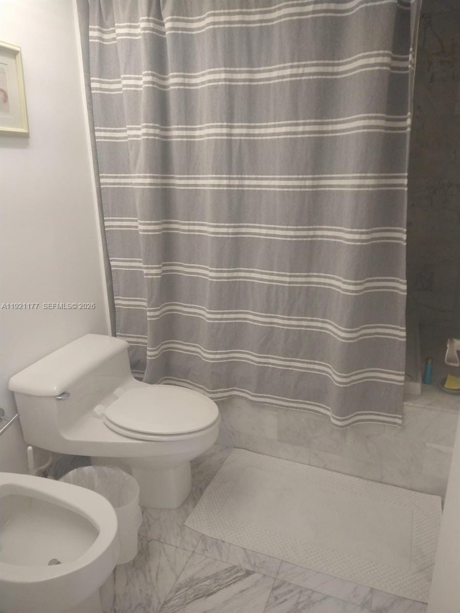 9341 SE Collins Avenue 303 — photo 10