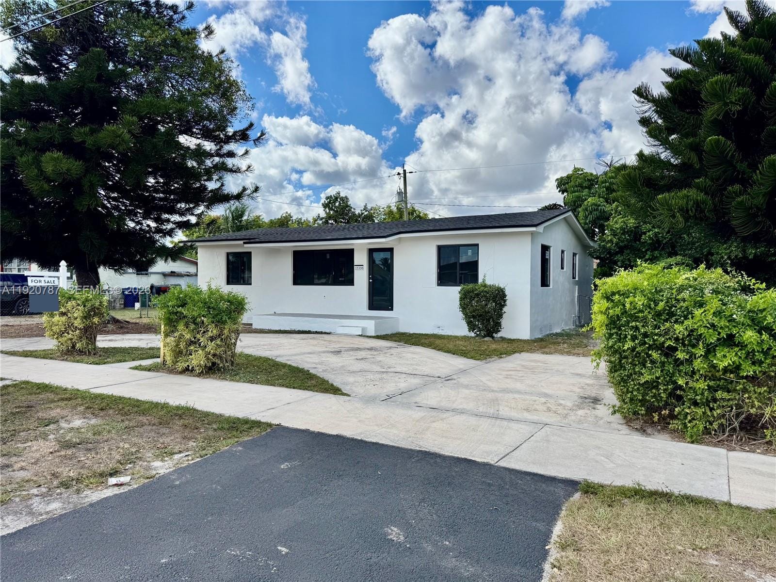 15300 NW 32nd Avenue, Miami Gardens, FL 33054