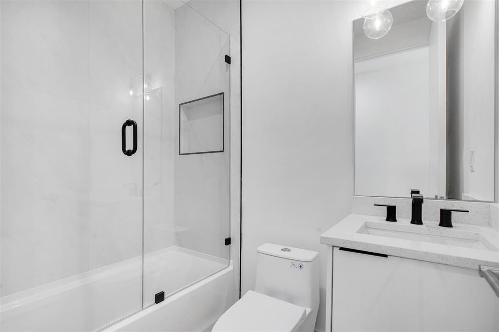 1129 NE 18 Court 1129 — photo 5