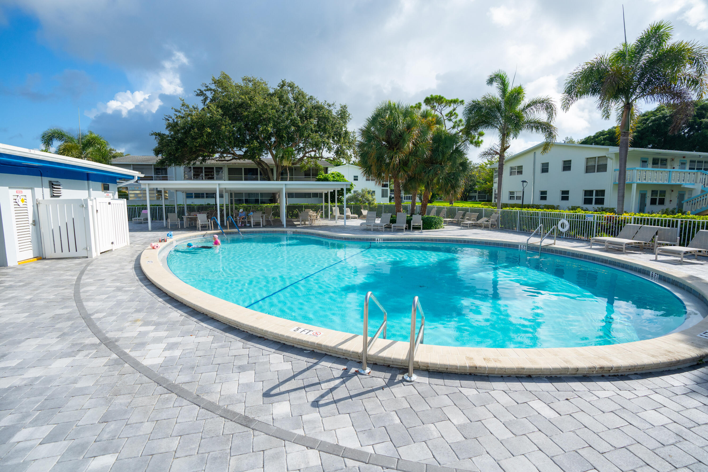 107 Prescott E, Deerfield Beach, FL 33442 photo 25