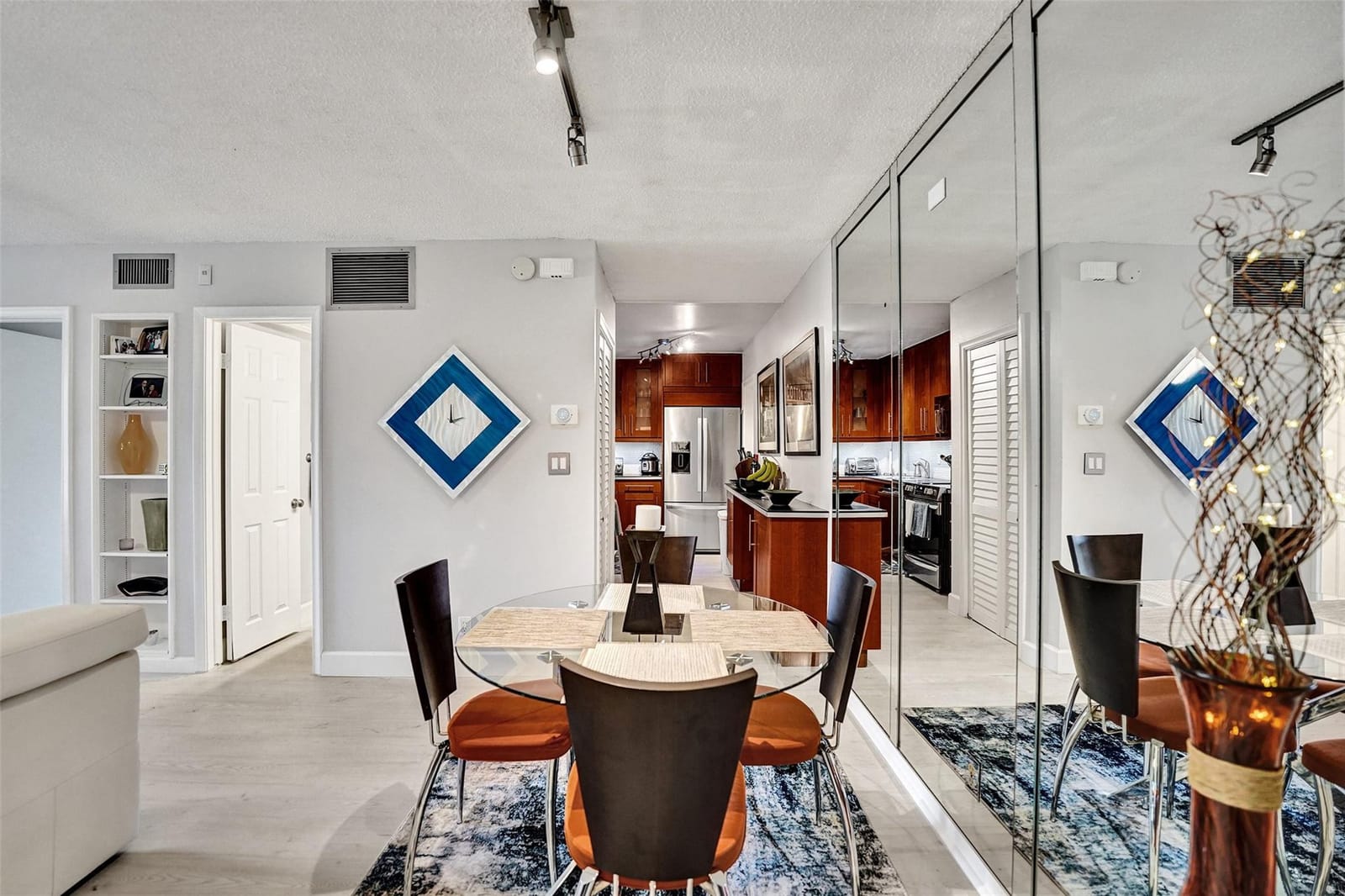 1930 NE 2nd Avenue 102L, Wilton Manors, FL 33305 photo 15