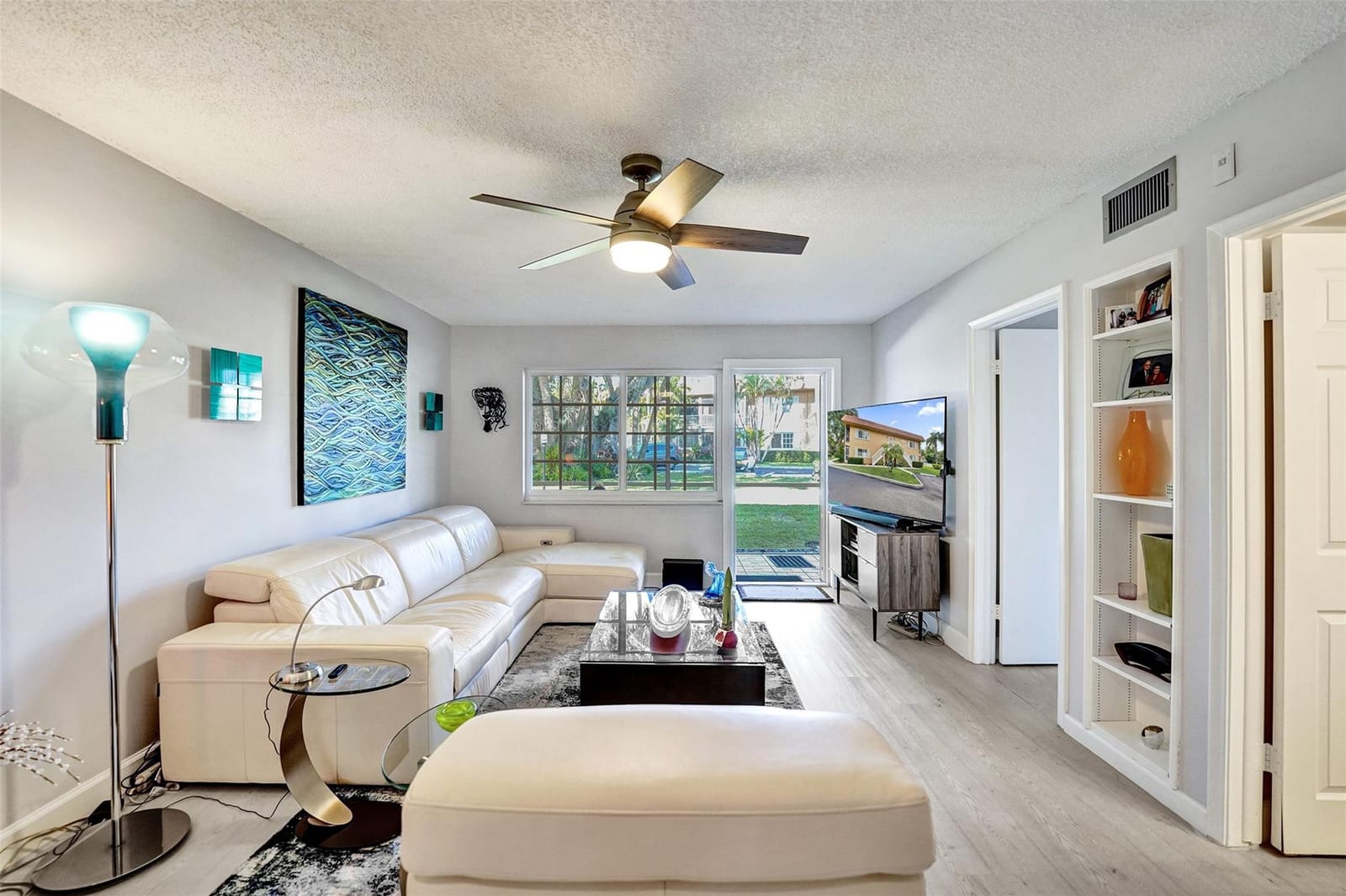 1930 NE 2nd Avenue 102L, Wilton Manors, FL 33305 photo 20