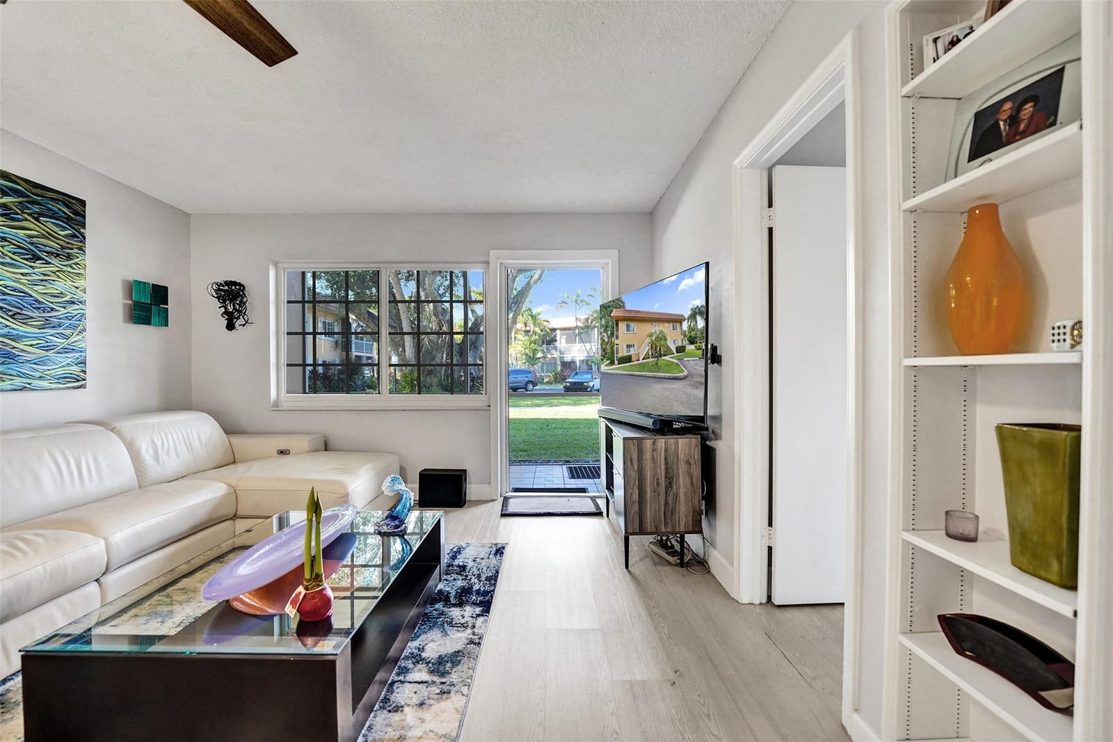 1930 NE 2nd Avenue 102L, Wilton Manors, FL 33305 photo 27