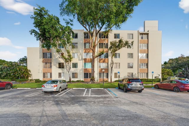 3215 Riverside Drive C-402, sold in Palm Court Condo, Coral Springs, FL