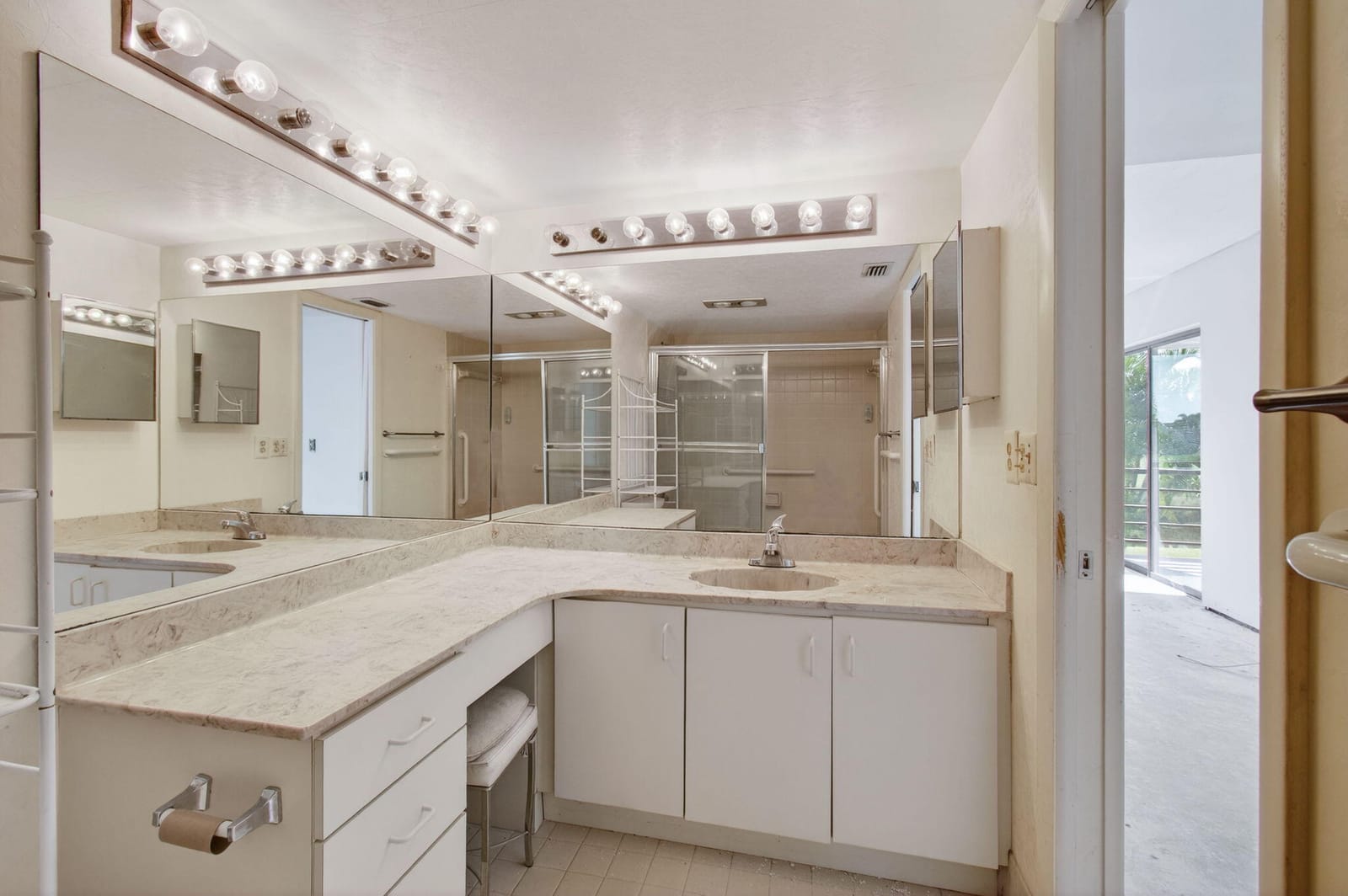 5771 Fairway Park Court 205, Boynton Beach, FL 33437 photo 22