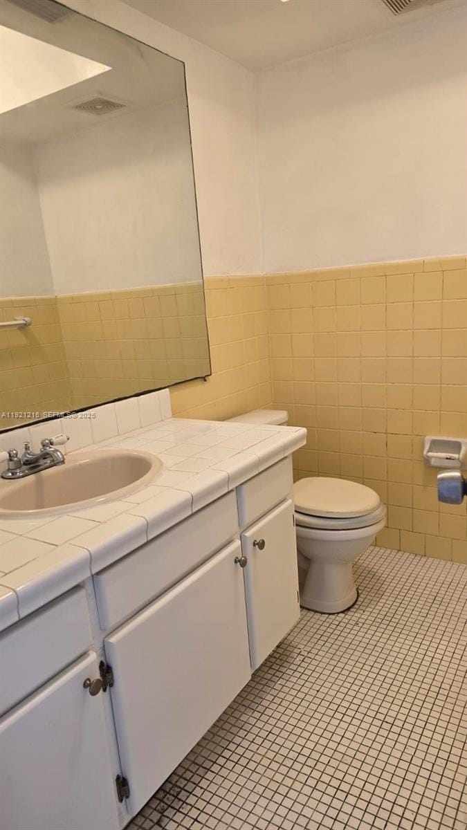 1885 NE 121st Street 17 — photo 7