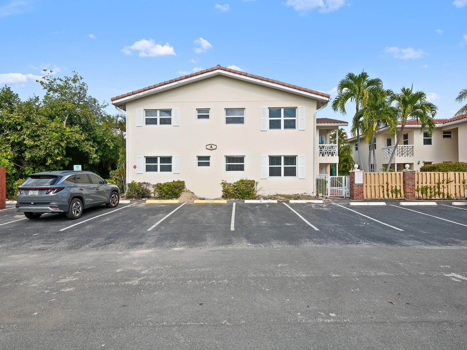 2591 NE 55th Court 102 — photo 11