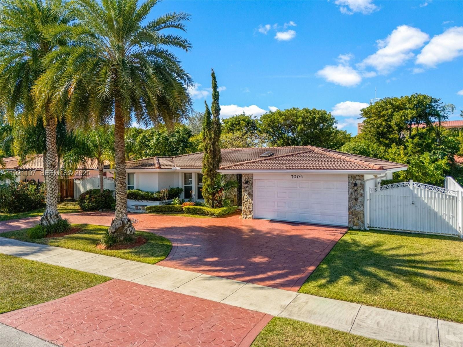 7004 SW 139th Place, Miami, FL 33183 photo 3
