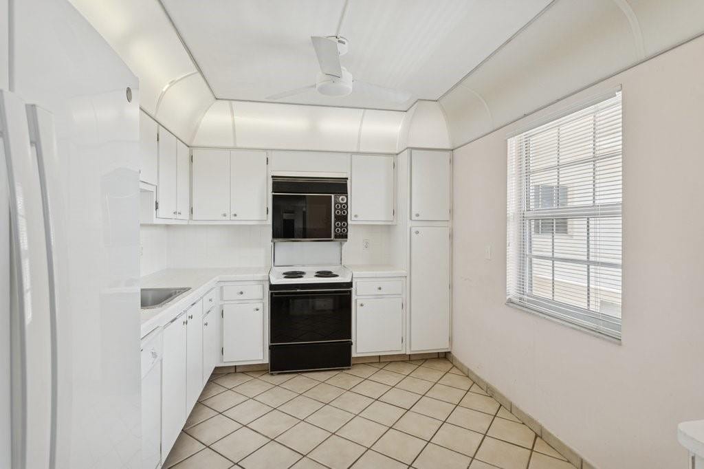 3960 Oaks Clubhouse Drive 502 — photo 6