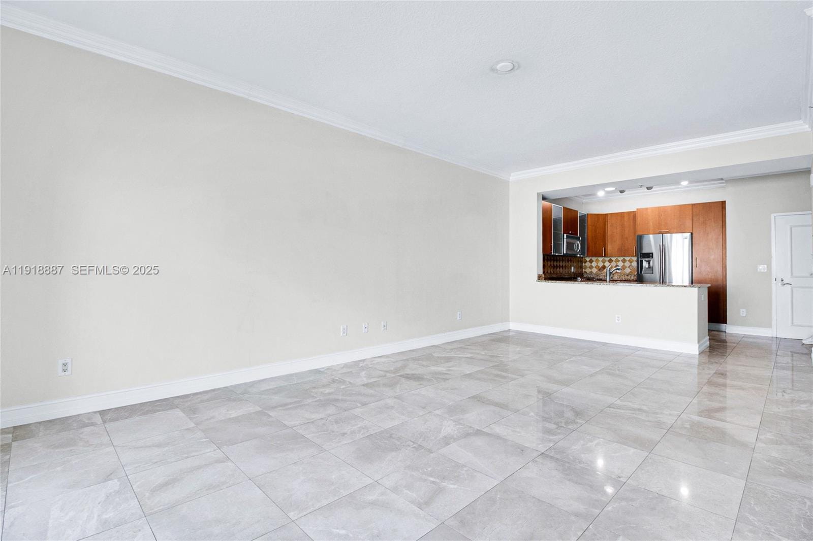 1945 S Ocean Drive 1410 — photo 6