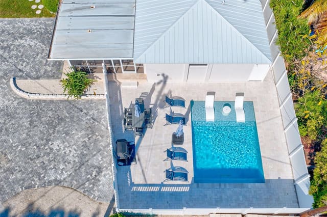 222 2nd Road, Largo Sound Village, Key Largo, FL