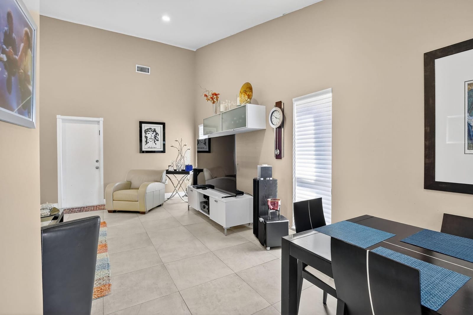 10120 Sheridan Street — photo 8