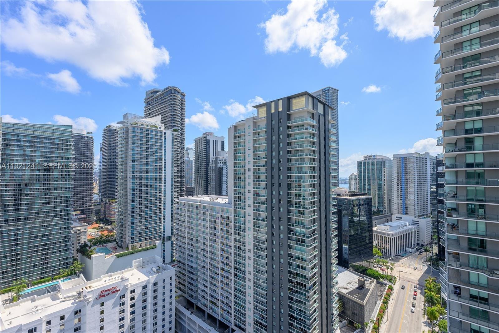 60 SW 13th Street 2626, Miami, FL 33130 photo 3