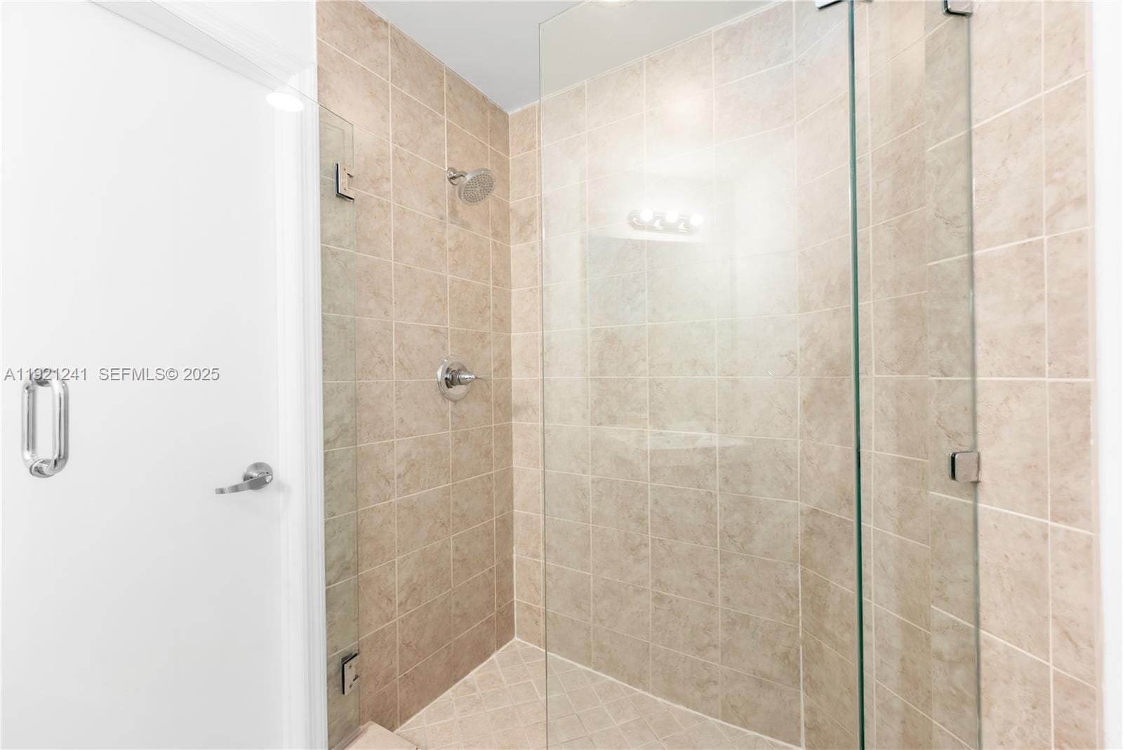 60 SW 13th Street 2626, Miami, FL 33130 photo 25