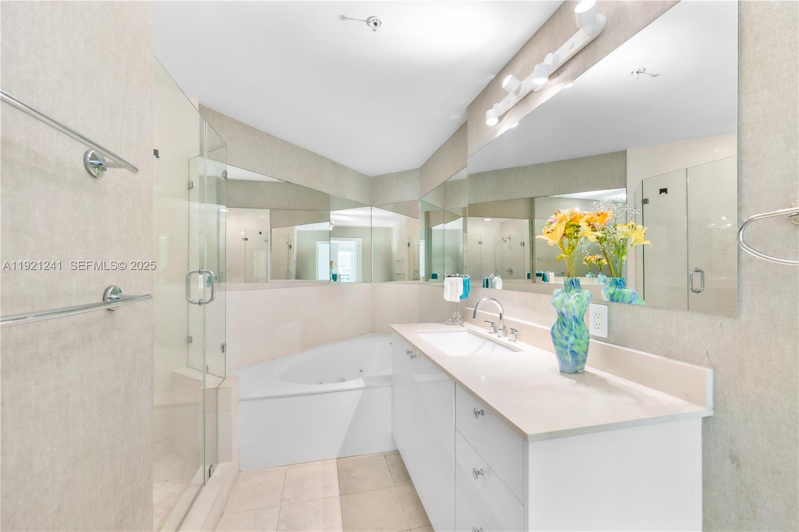 60 SW 13th Street 2626, Miami, FL 33130 photo 10