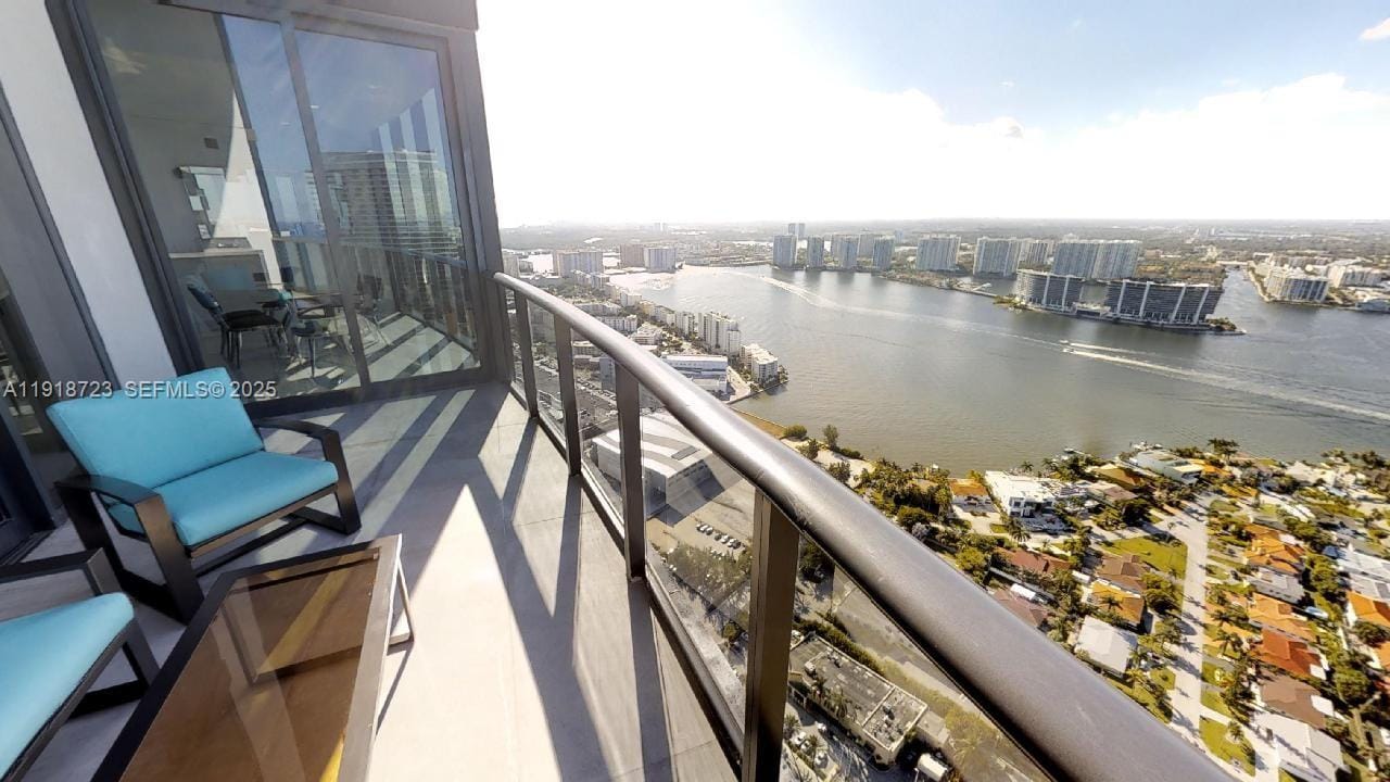 18555 Collins Avenue 4804, Sunny Isles Beach, FL 33160 photo 27