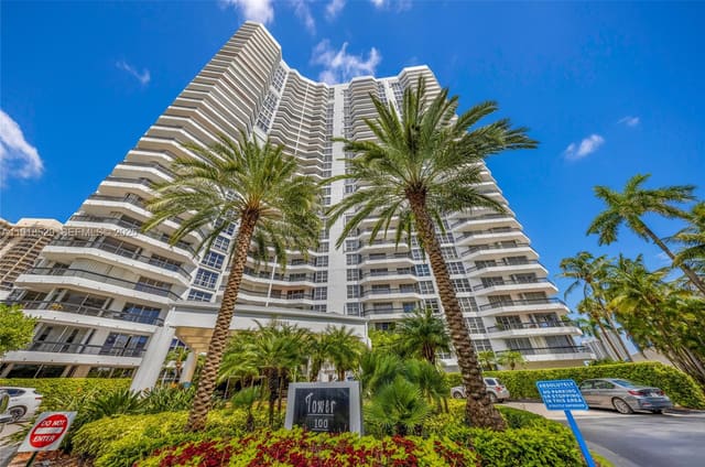 19195 NE 36th Court 405, Aventura, FL 33180