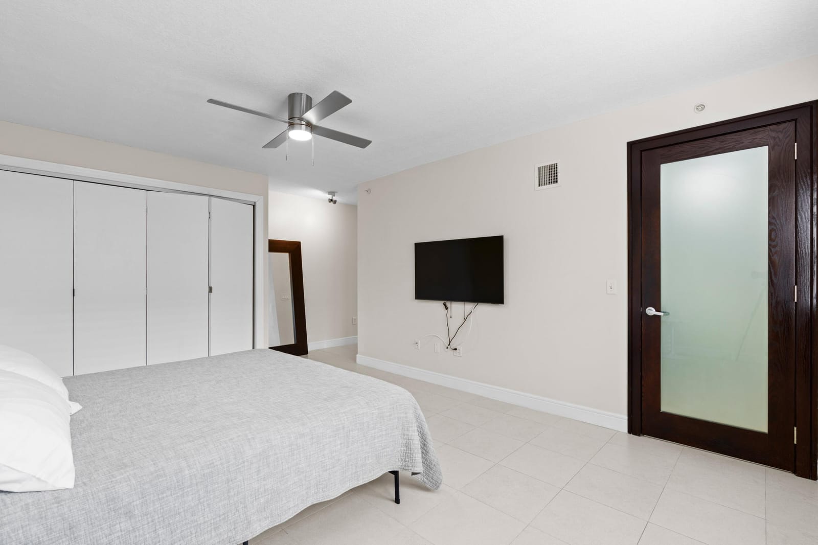 108 Lake Avenue 203, Lake Worth Beach, FL 33460 photo 17