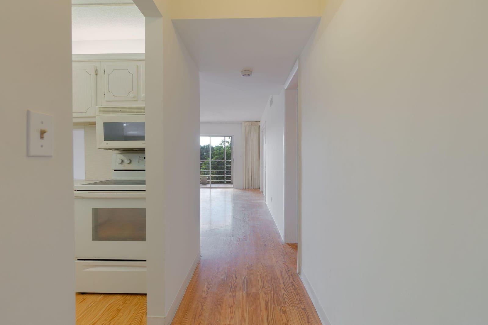 2682 Garden Drive S 208 — photo 3