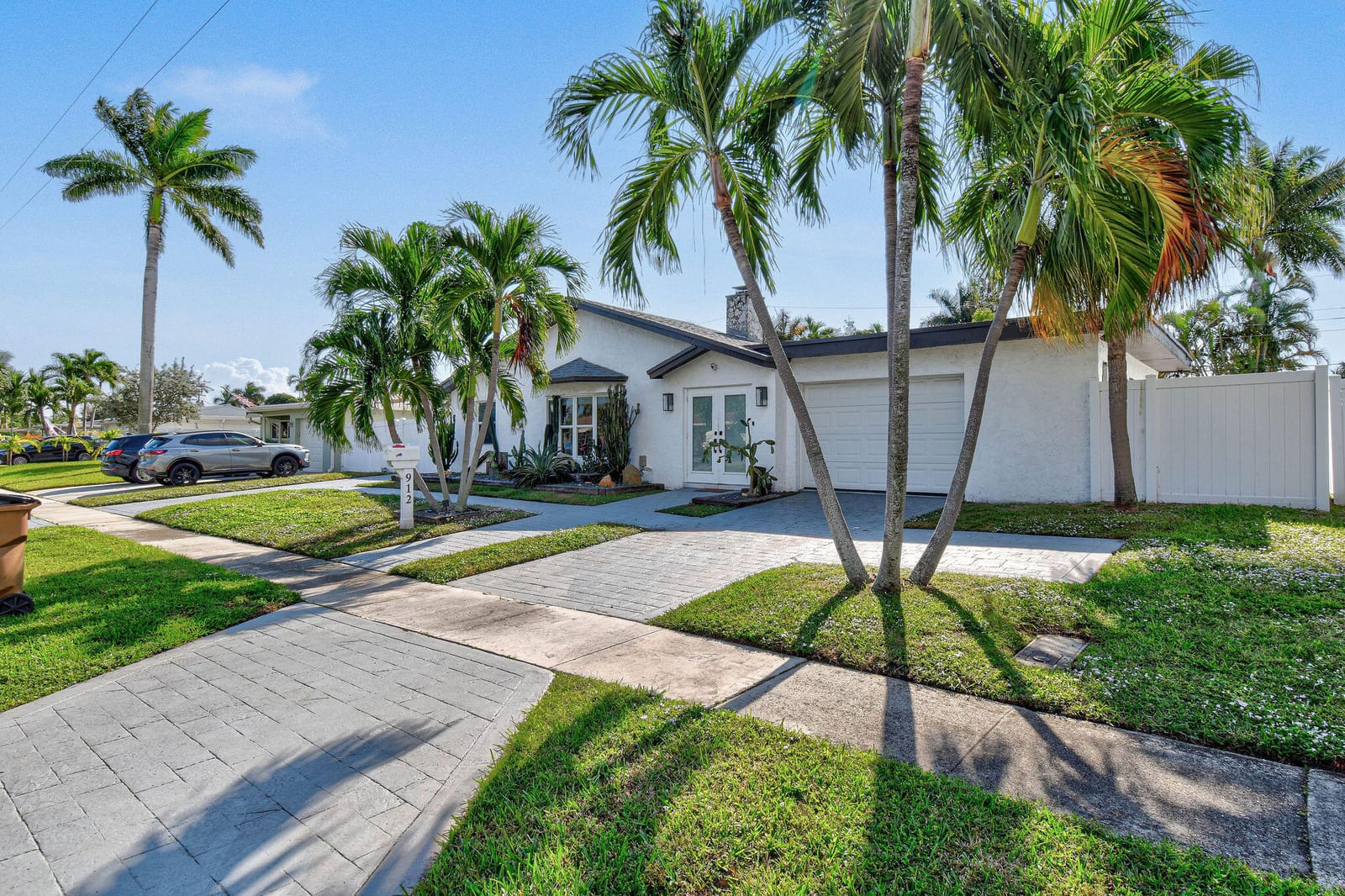 912 SE 15th Court, Deerfield Beach, FL 33441 photo 2