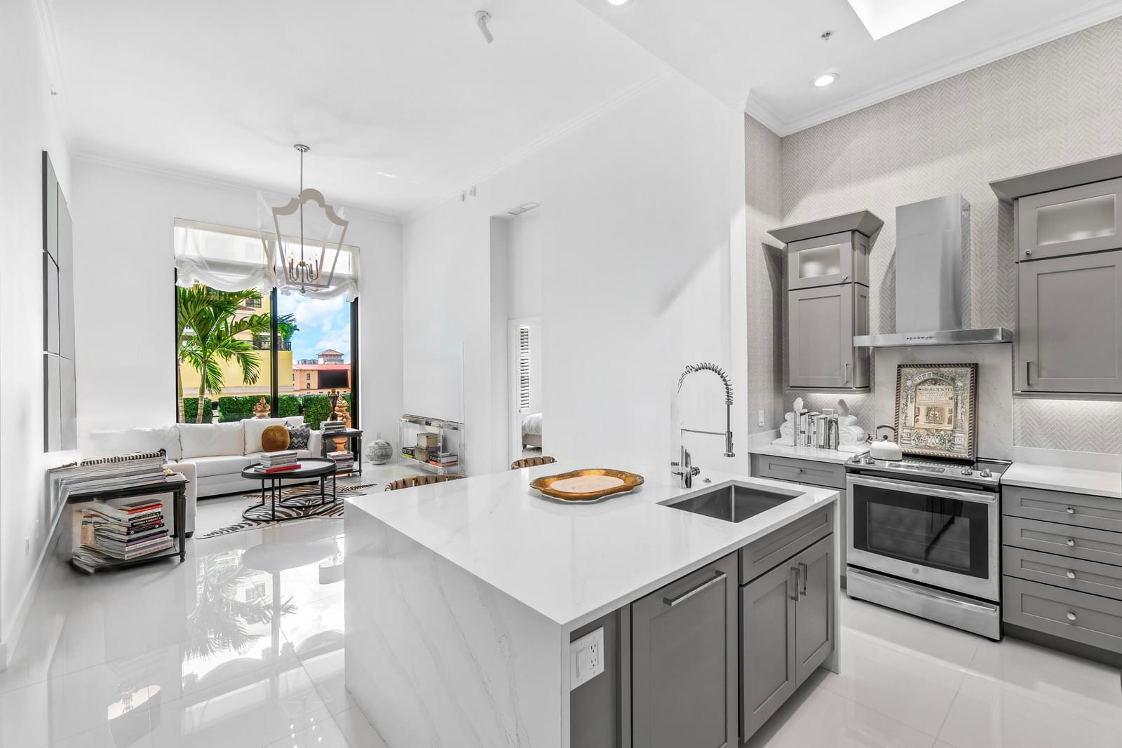 701 S Olive Avenue 503, West Palm Beach, FL 33401