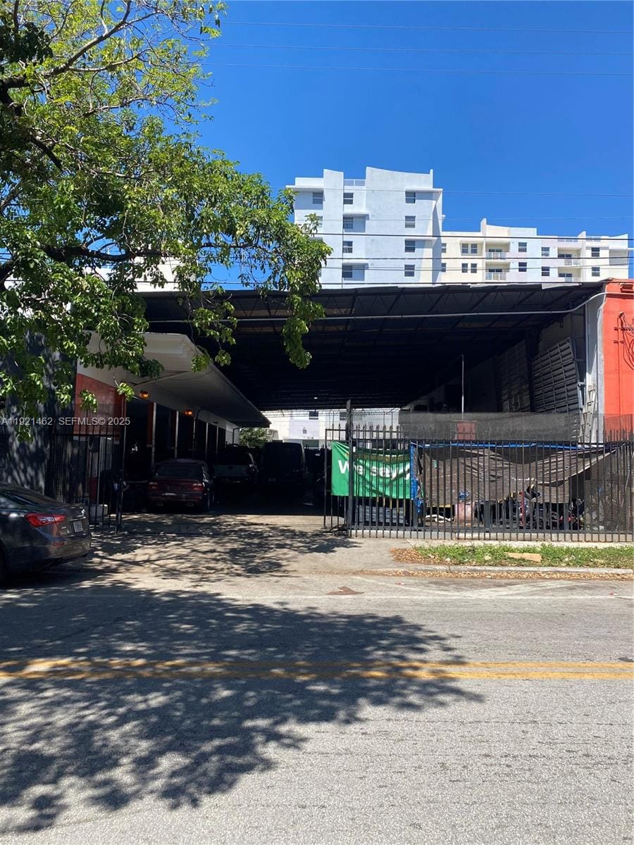 2300 NW 17th Street, Miami, FL 33142 photo 22