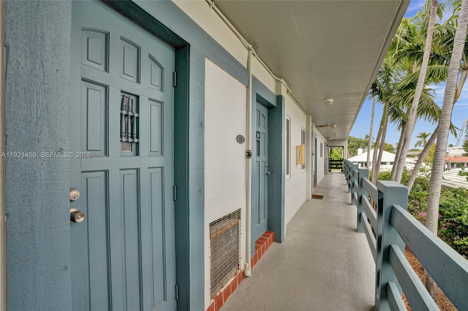 1535 SE 15th Street 208 — photo 2