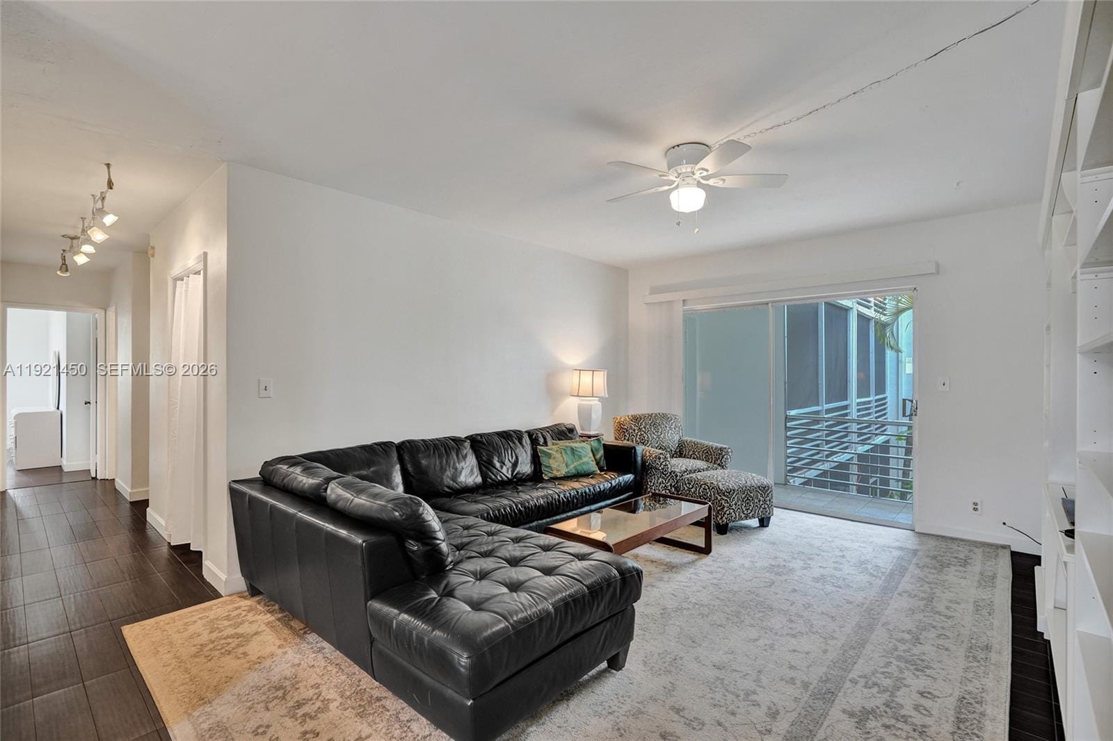 1535 SE 15th Street 208 — photo 3