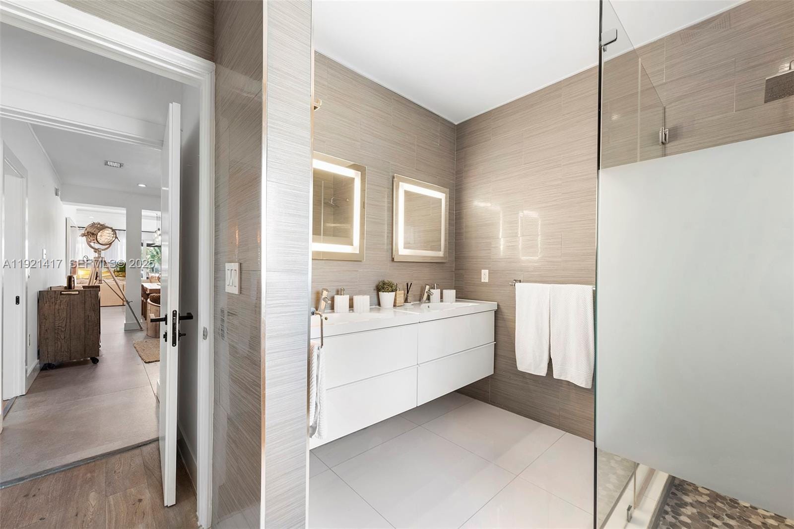970 S Shore Drive, Miami Beach, FL 33141 photo 30