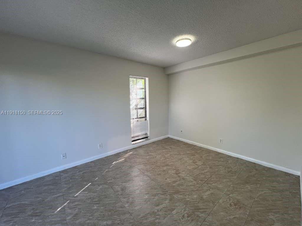 721 SE 1st Way B18 — photo 9