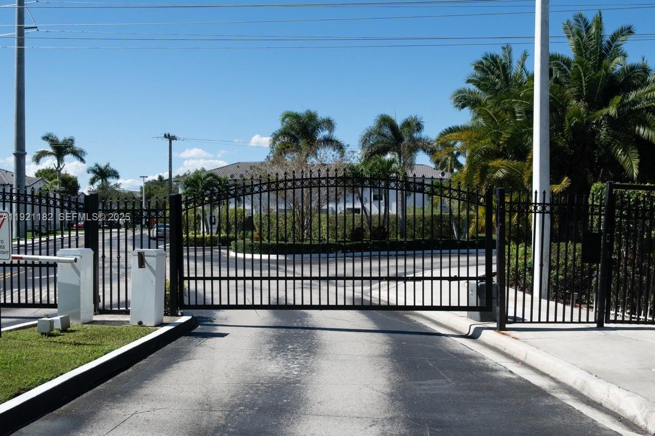 5630 NW 107th Avenue 1611, Doral, FL 33178 photo 13