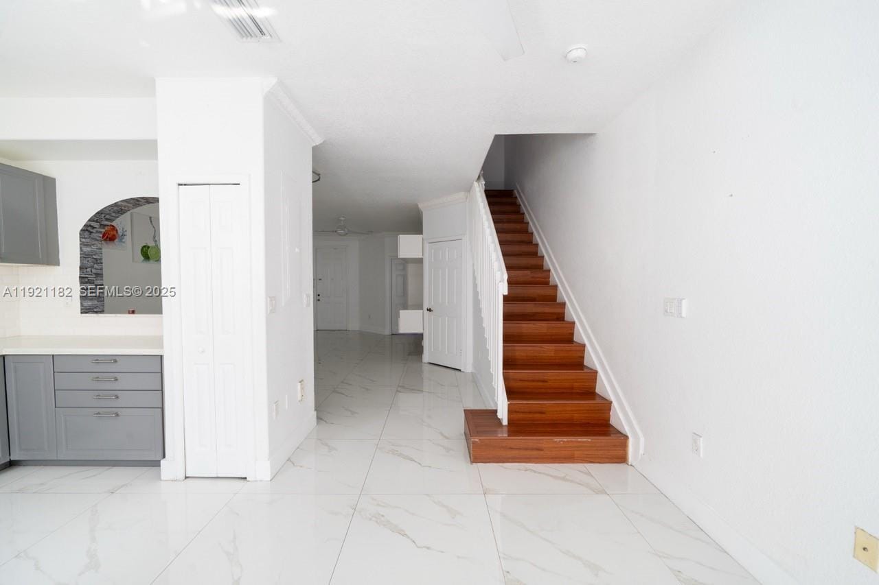 5630 NW 107th Avenue 1611, Doral, FL 33178 photo 5