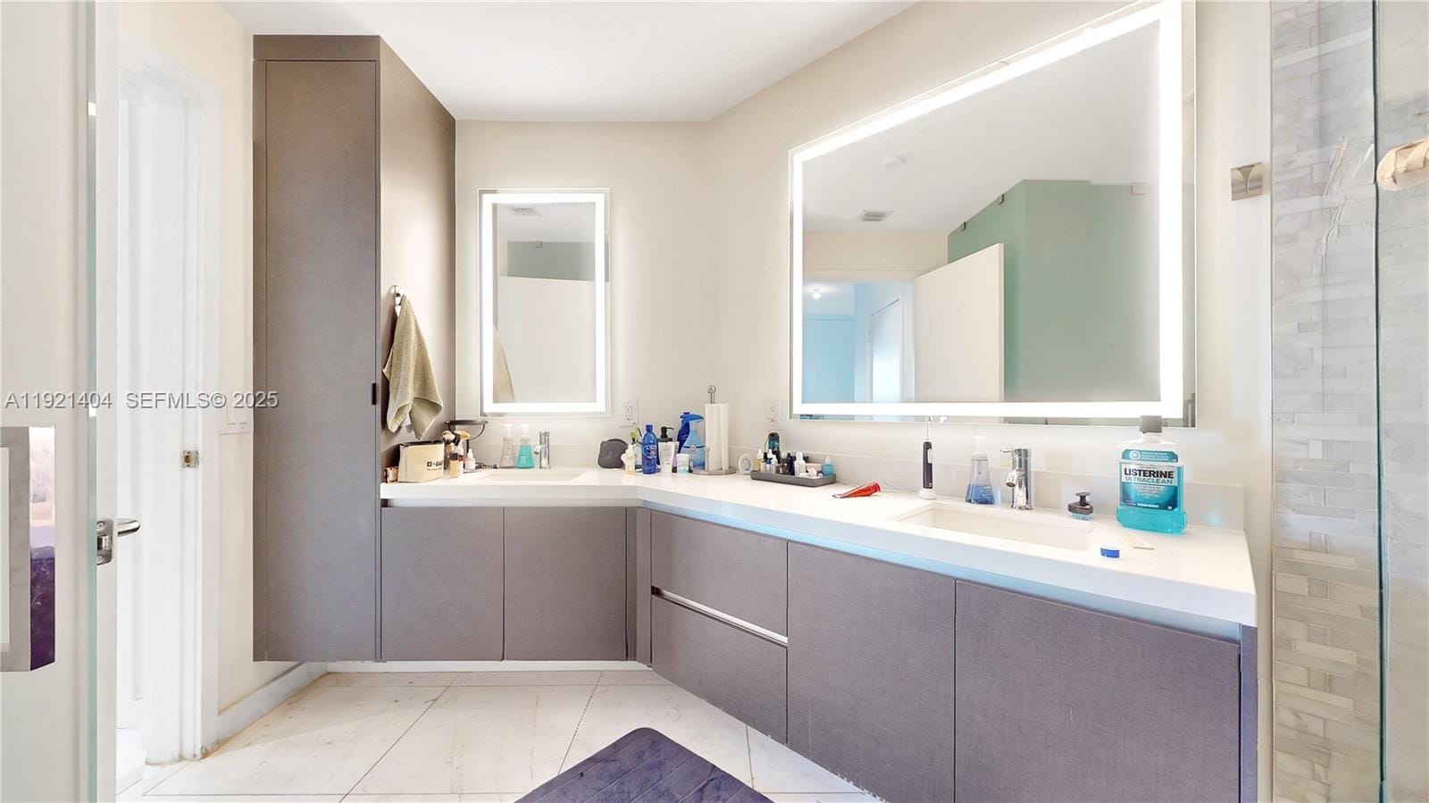 851 NE 1st Avenue 1508, Miami, FL 33132 photo 16
