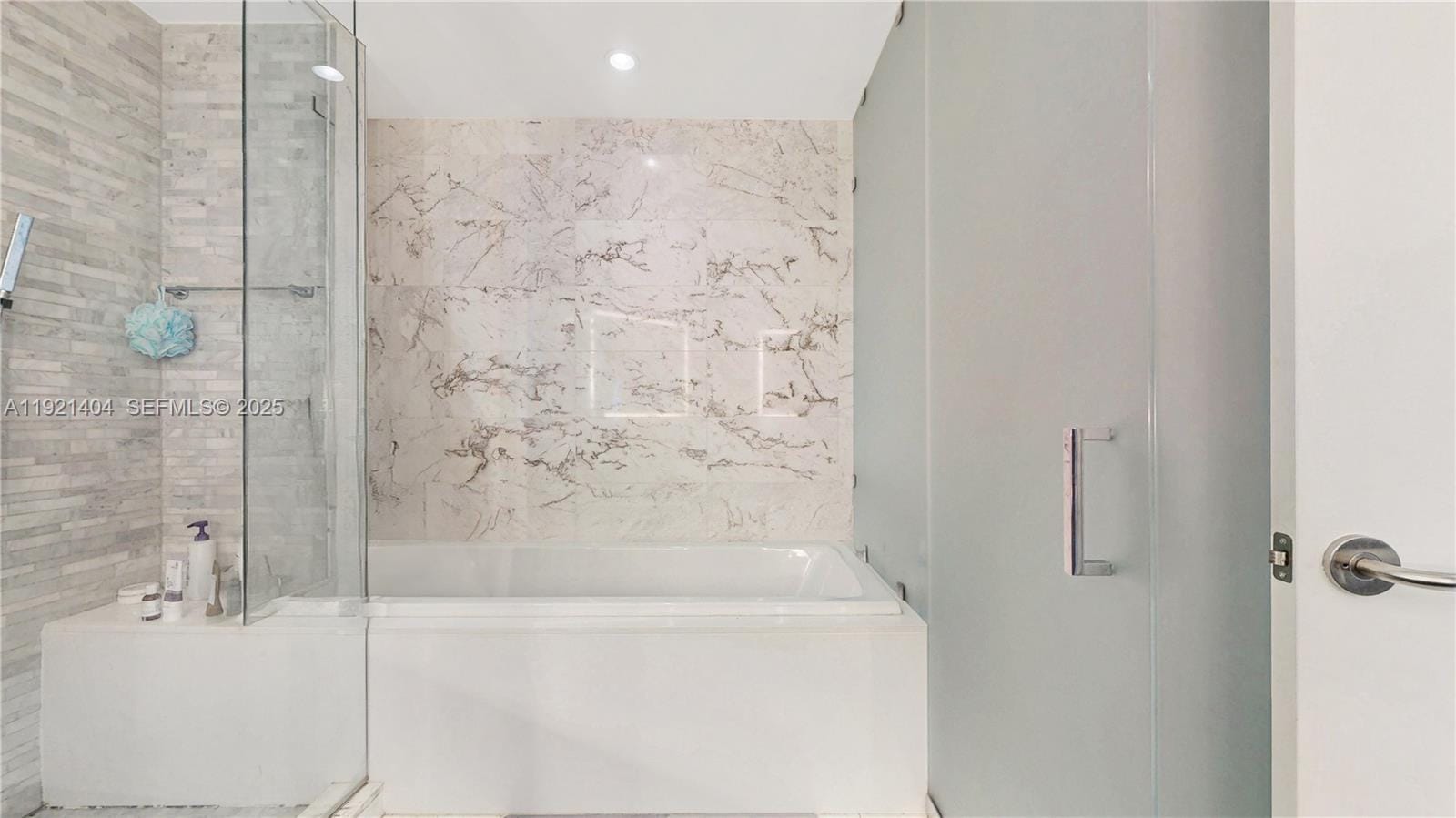 851 NE 1st Avenue 1508, Miami, FL 33132 photo 18
