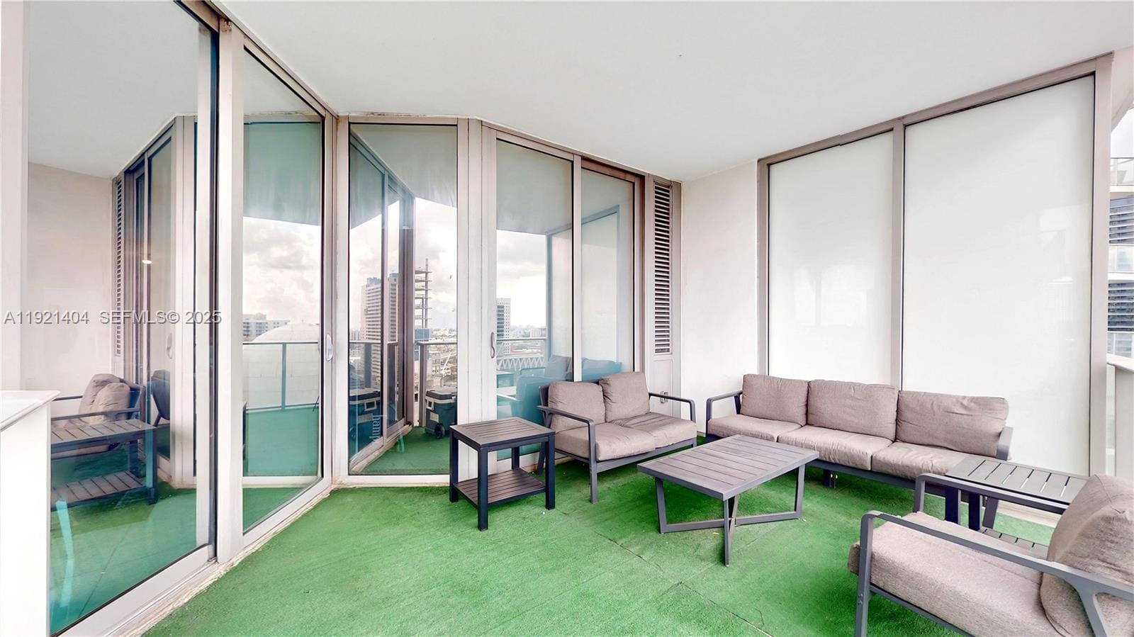 851 NE 1st Avenue 1508, Miami, FL 33132 photo 26