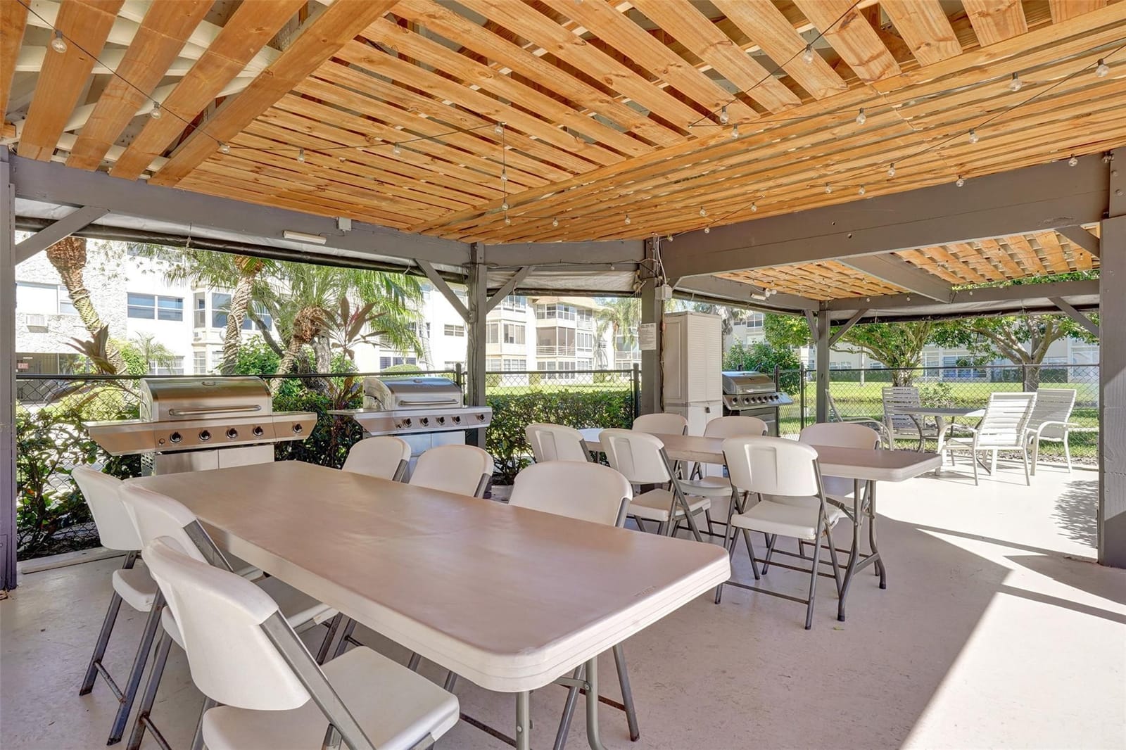 3501 NW 47th Avenue 503, Lauderdale Lakes, FL 33319 photo 28