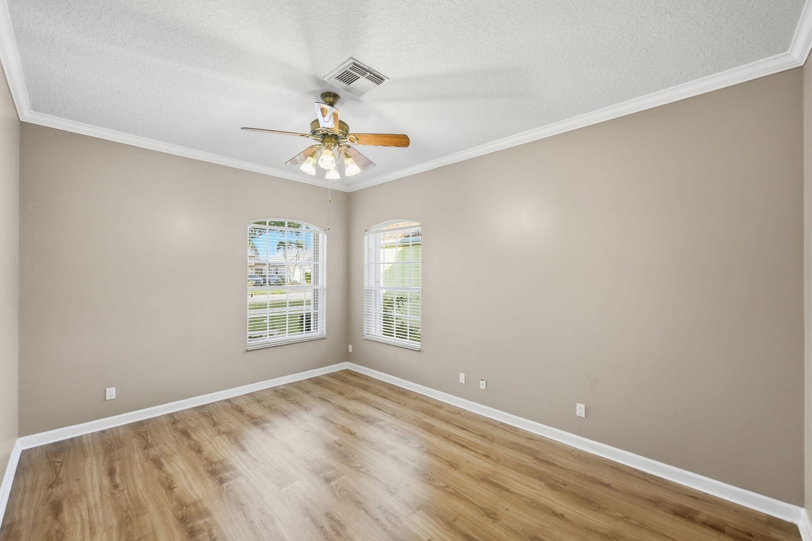 665 SW Lake Charles Circle, FL 34986 photo 19