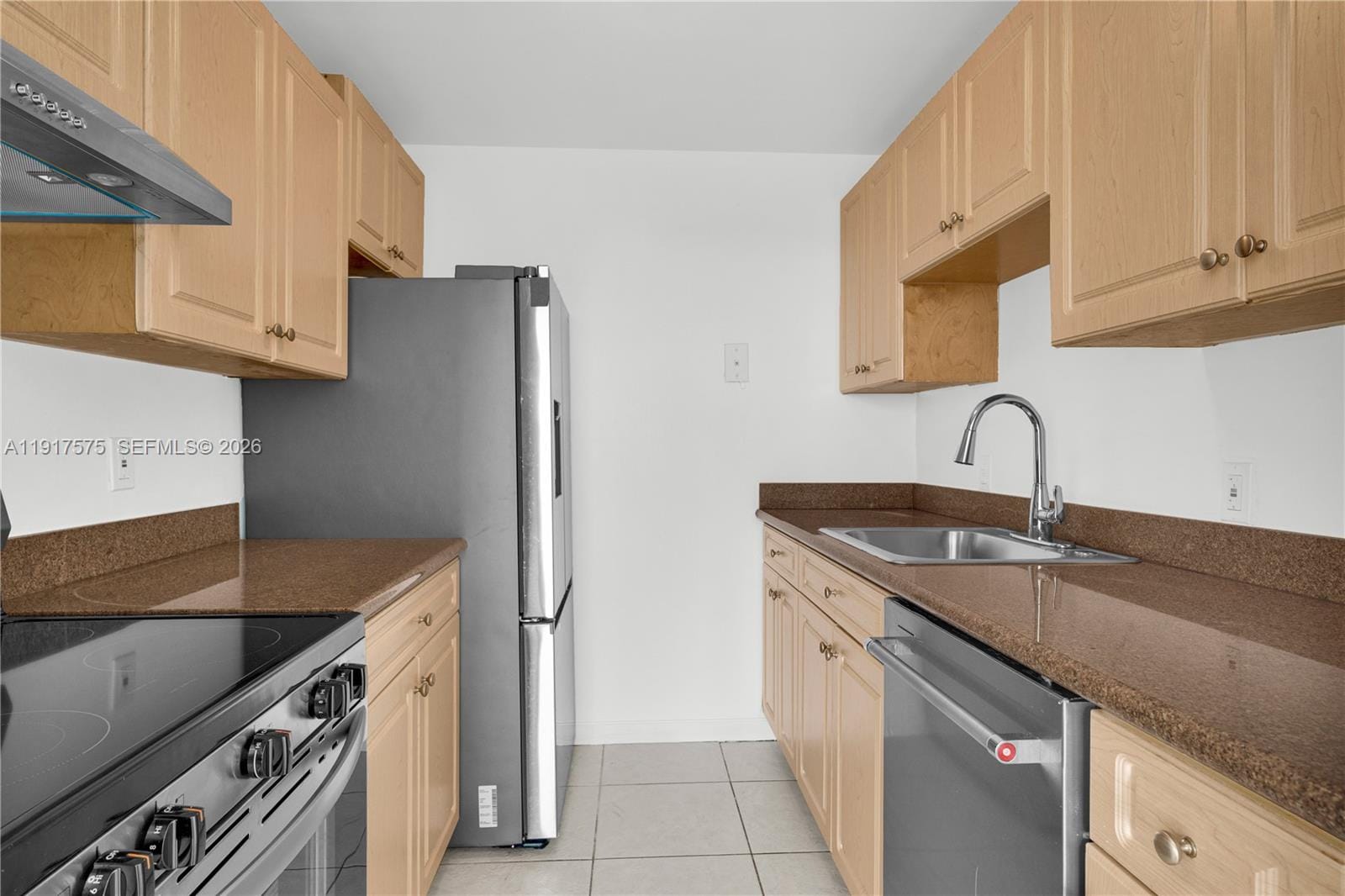 2020 NE 135th Street 805, North Miami, FL 33181 photo 19