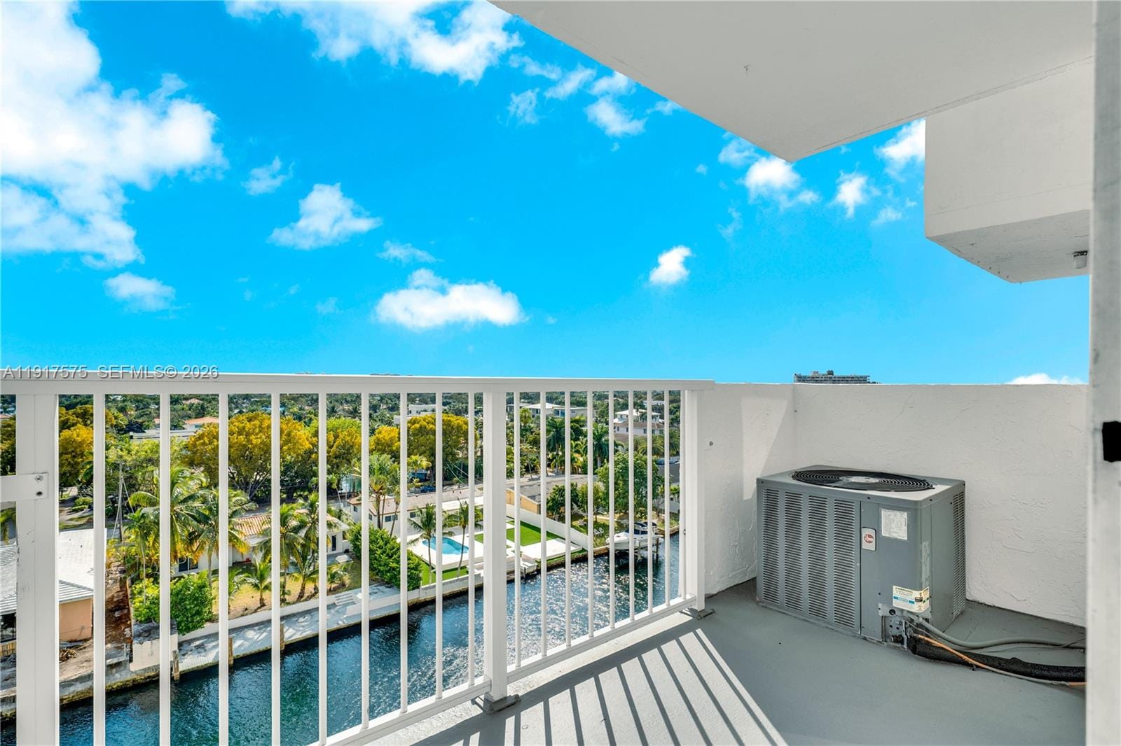 2020 NE 135th Street 805, North Miami, FL 33181 photo 23